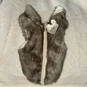Small puppy dog cream faux fur cover vest adorable!! Worn once